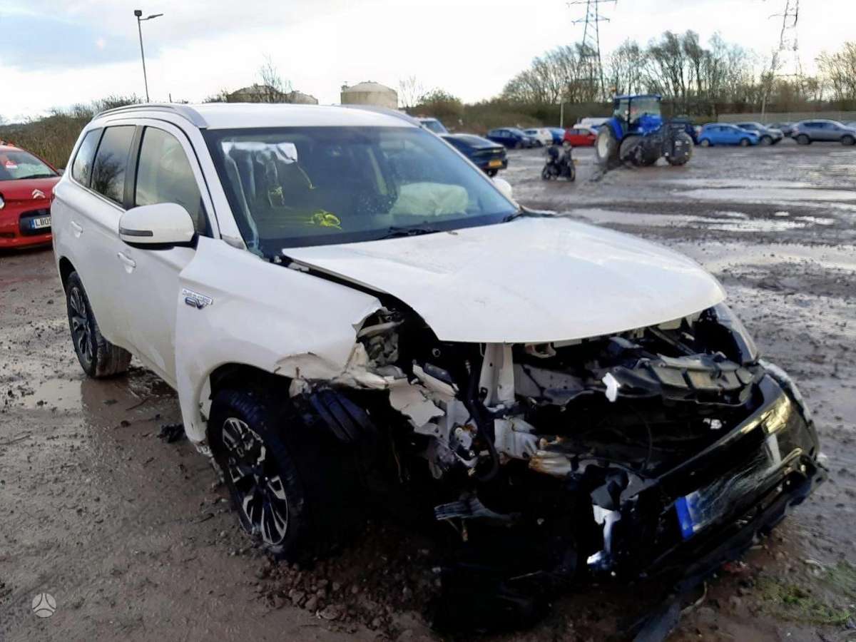 Mitsubishi Outlander, Y61