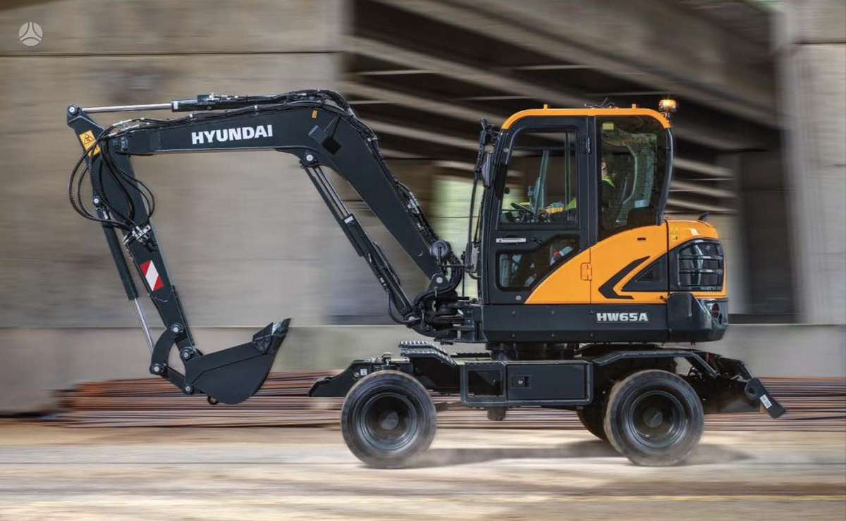 Hyundai HW65A, excavator