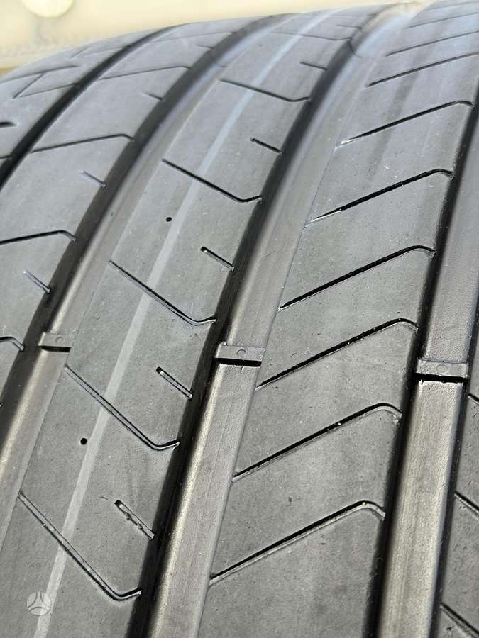 Pirelli P ZERO PZ4, vasarinės 305/30 R21