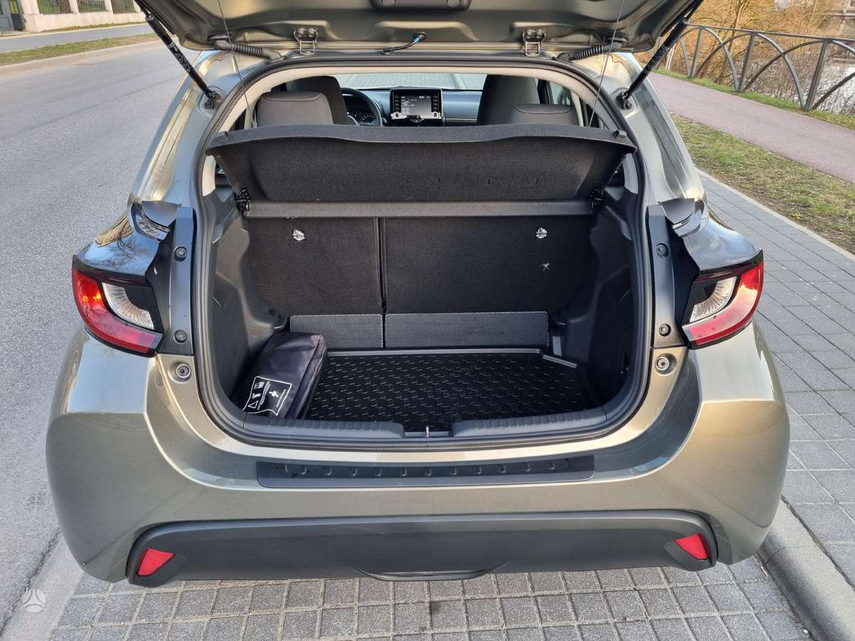Toyota Yaris, 1.5 l., Хэтчбек
