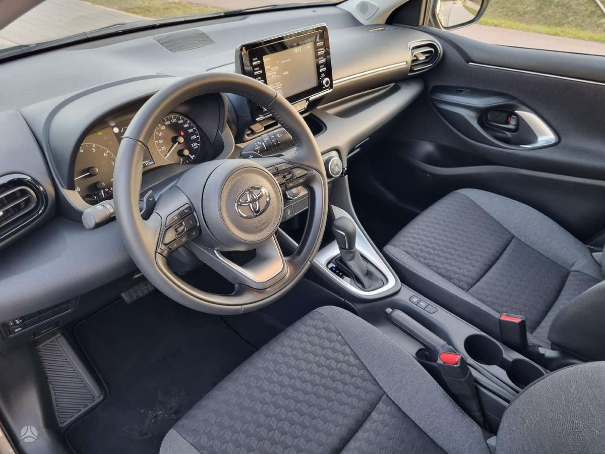 Toyota Yaris, 1.5 l., hatchback