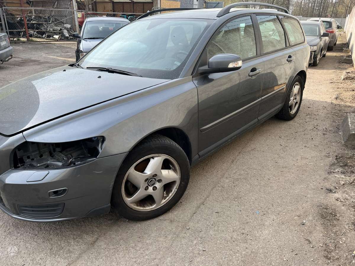 Volvo V50