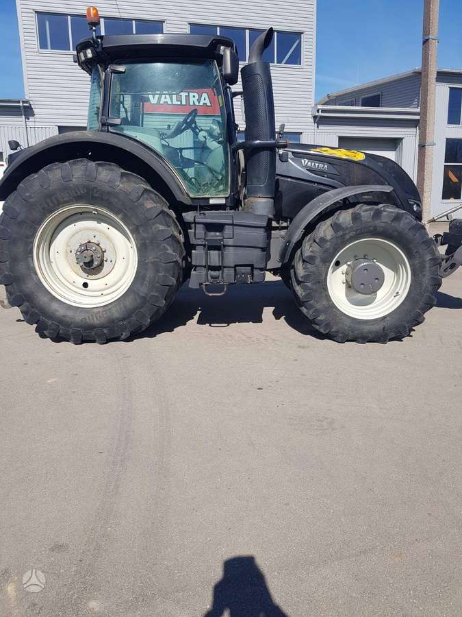 Valtra S374, traktoriai