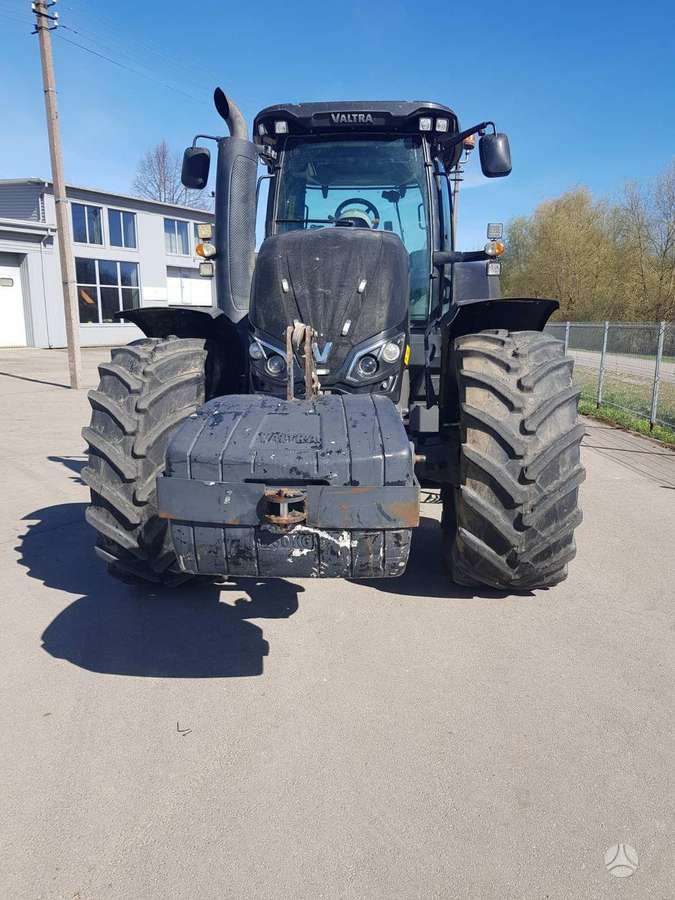 Valtra S374, traktoriai