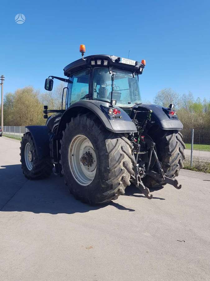Valtra S374, tractors