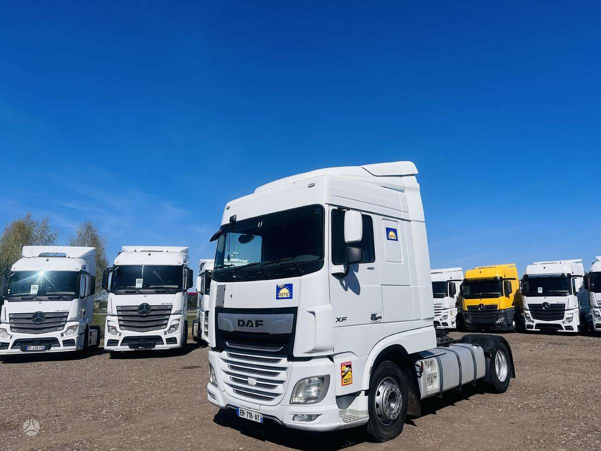 DAF XF 106.480 Space Cab, double sleeper