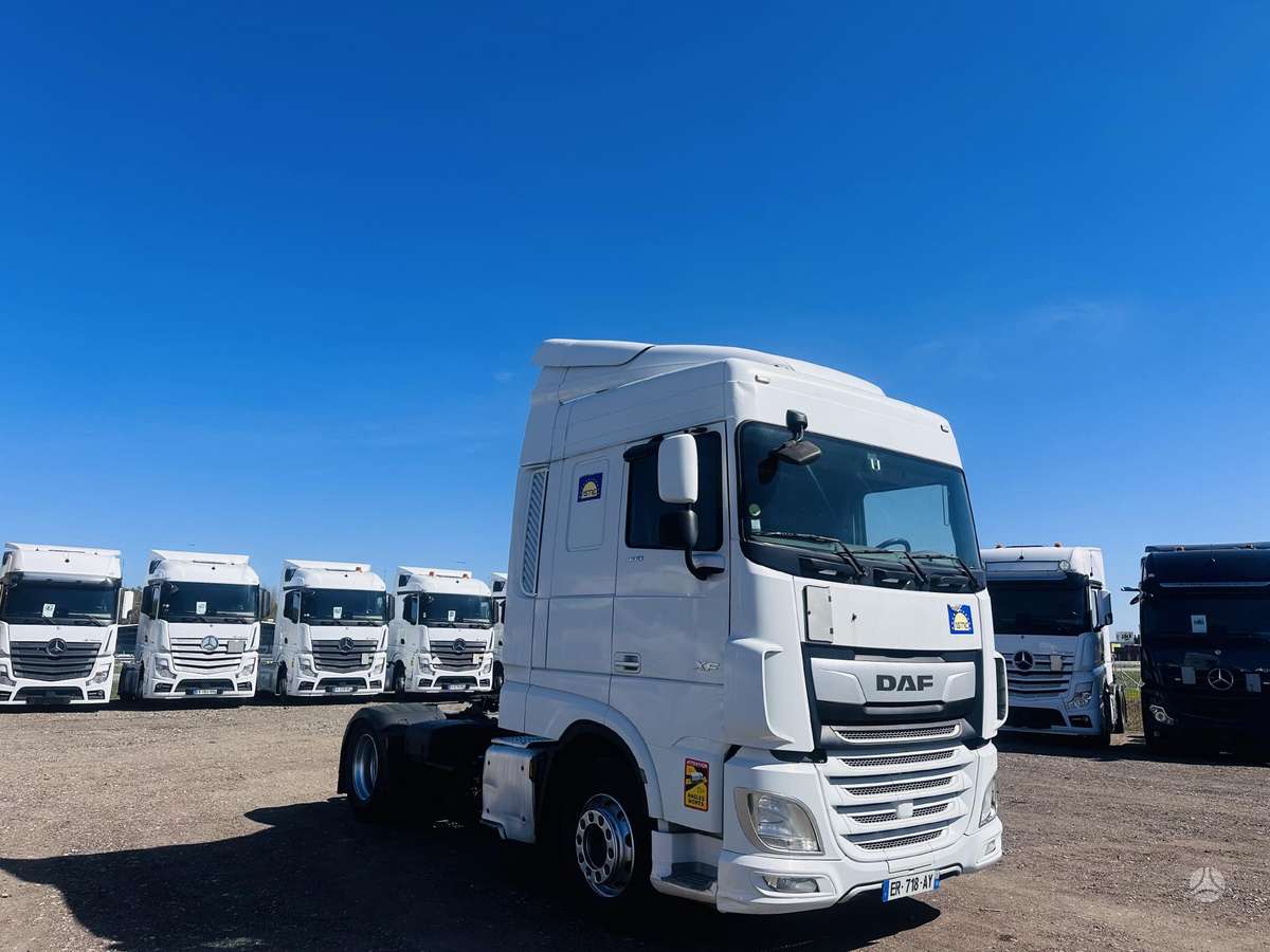DAF XF 106.480 Space Cab, double sleeper