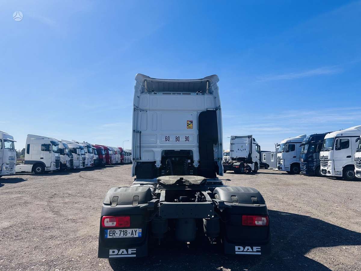 DAF XF 106.480 Space Cab, double sleeper