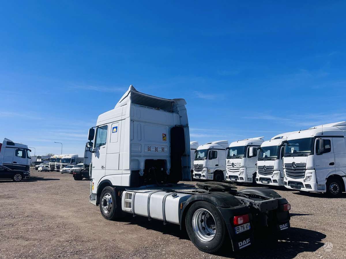 DAF XF 106.480 Space Cab, double sleeper