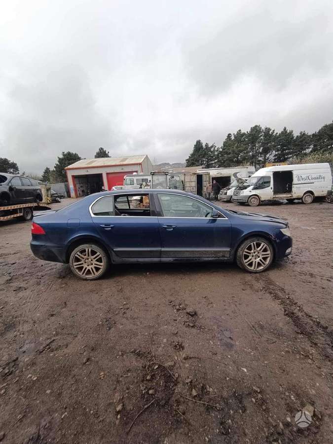 Skoda Superb for parts