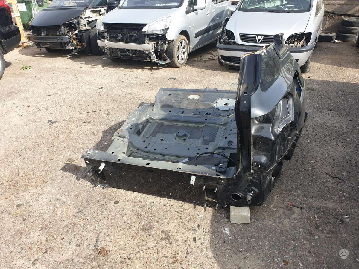 BMW X5 apdares detaļas