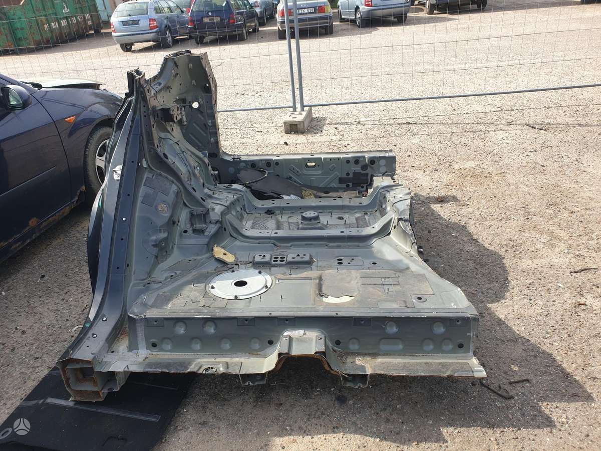 BMW X5 apdares detaļas
