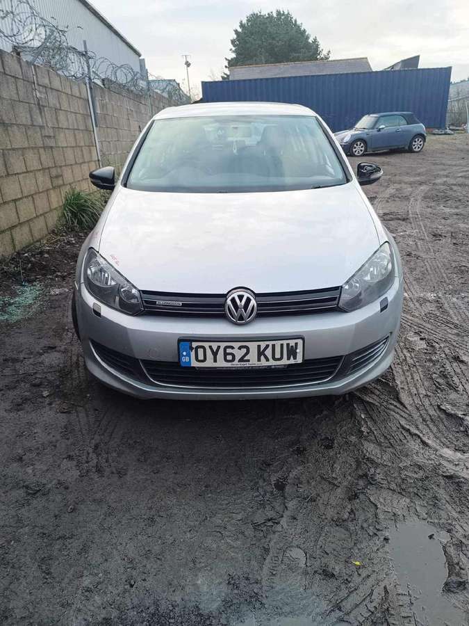 Volkswagen Golf dalimis