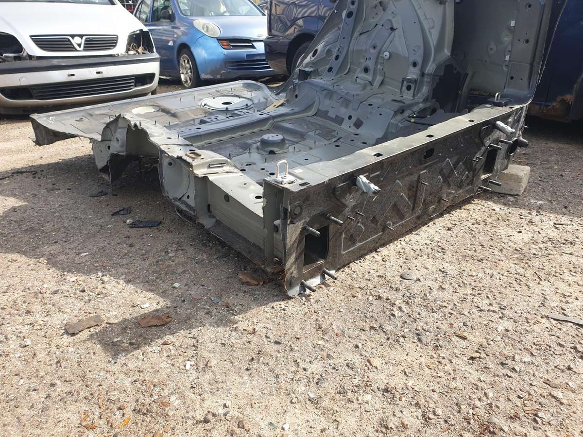 BMW X5 apdares detaļas