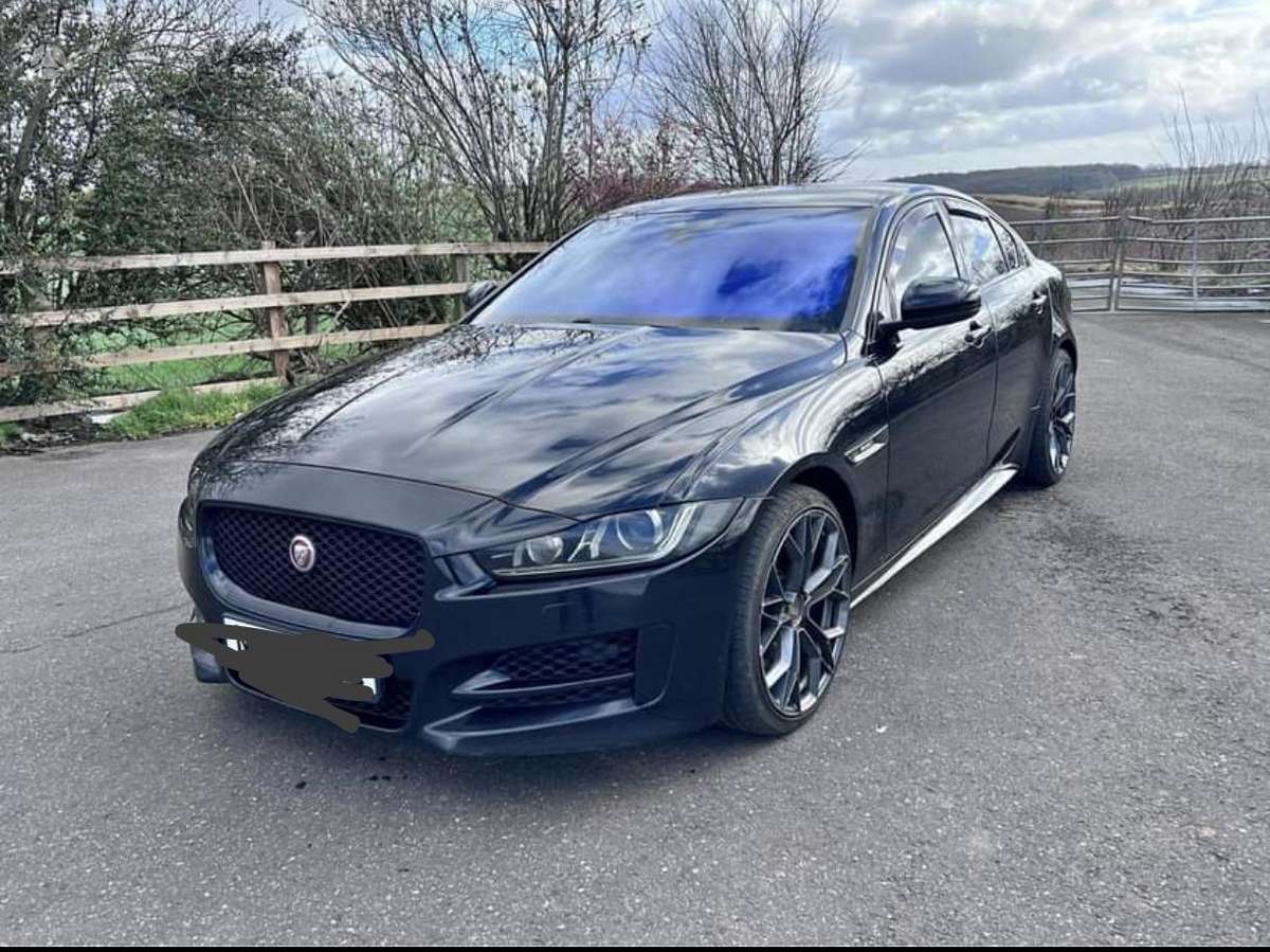 Jaguar XE