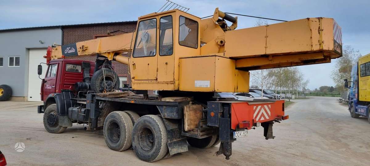 Kamaz 25 T, краны