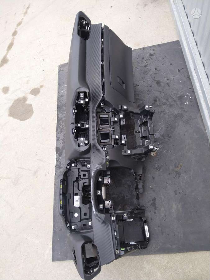 Peugeot 208 žibintai