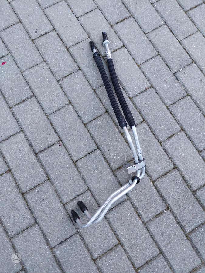 Chrysler Pacifica kėbulo dalys