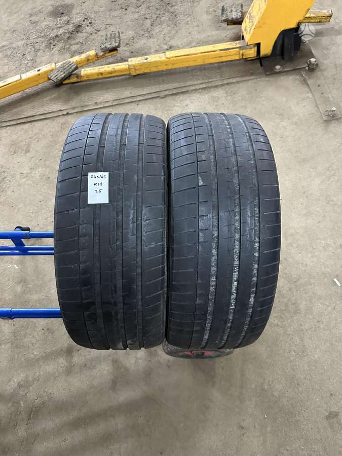 Vredestein, летние 245/45 R19