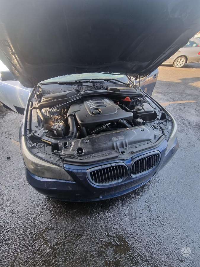 BMW 520 Europa dinamic zibintai