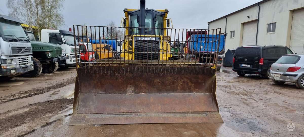 Komatsu D61 EX-15EO, buldozeri