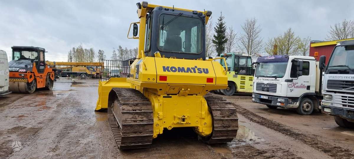 Komatsu D61 EX-15EO, buldozeriai