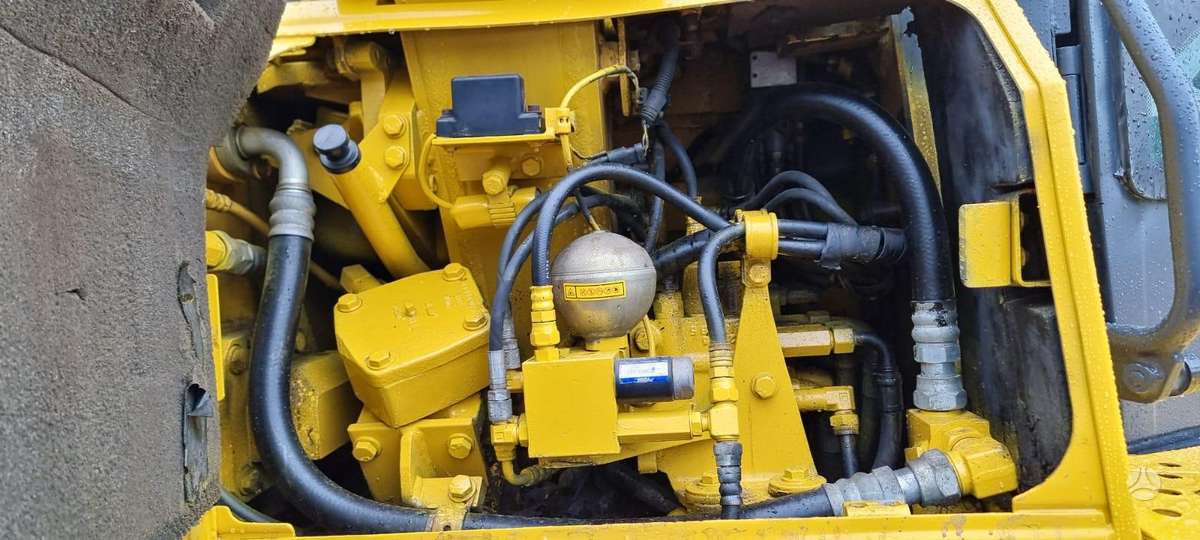 Komatsu D61 EX-15EO, buldozeriai