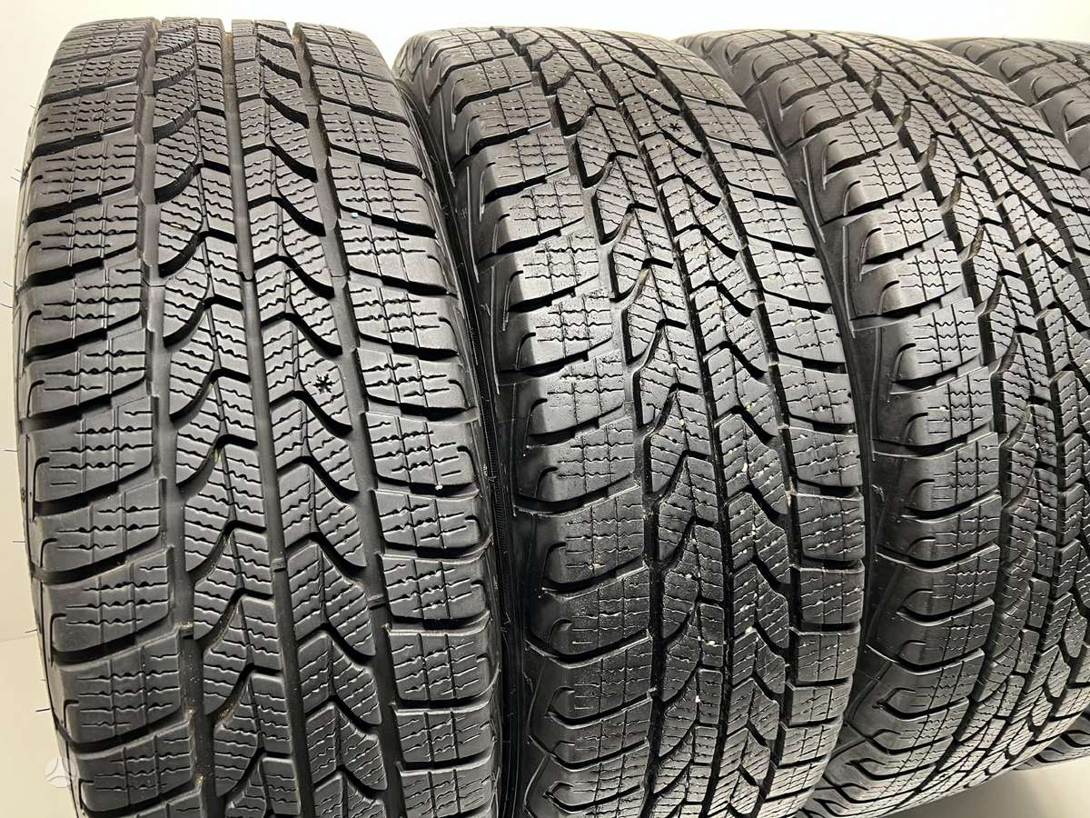 Goodyear UltraGrip Cargo 2022m, winter 215/65 R16