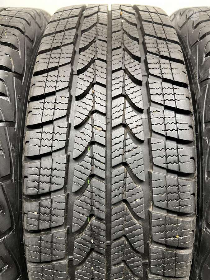 Goodyear UltraGrip Cargo 2022m, winter 215/65 R16
