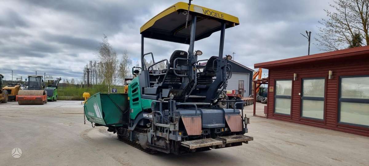 Vögele 1300 - 3i, paving machinery