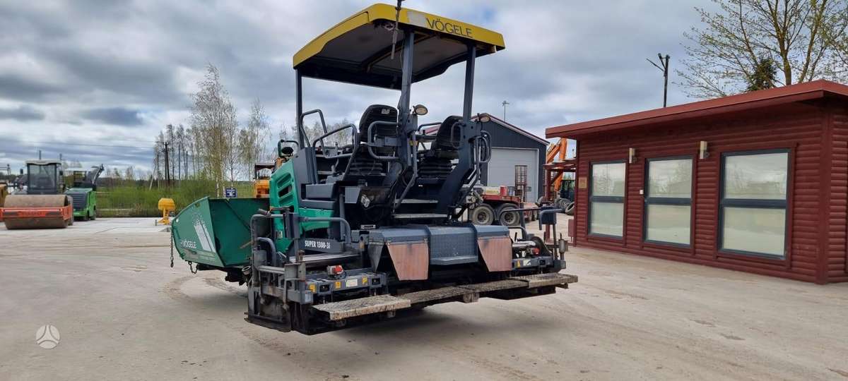 Vögele 1300 - 3i, paving machinery