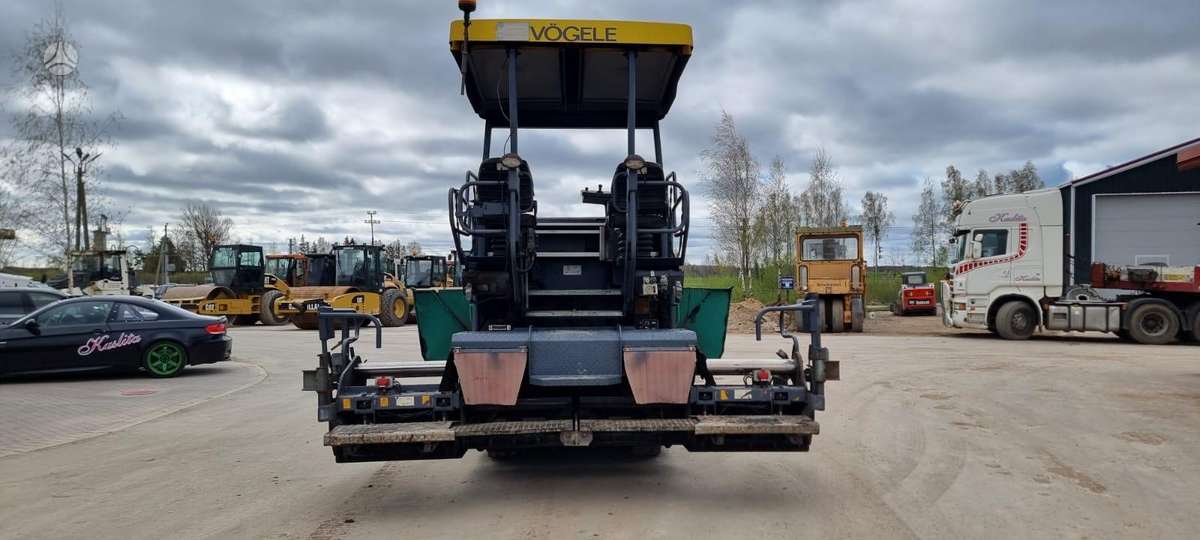 Vögele 1300 - 3i, paving machinery