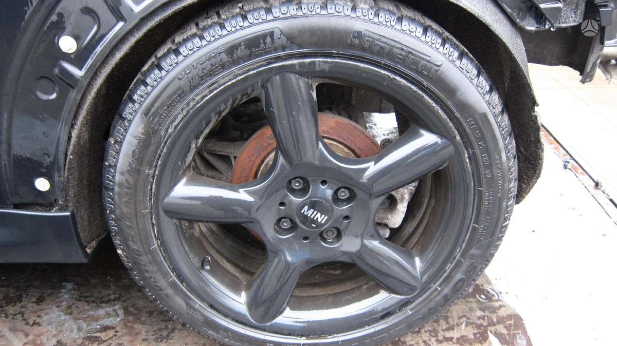 Mini Clubman Dalimis