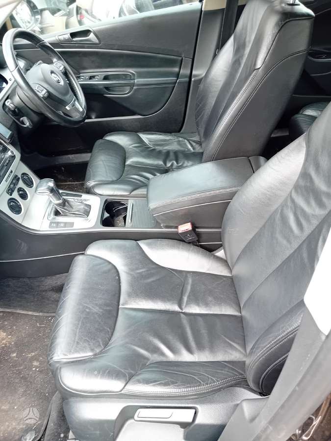 Volkswagen Passat for parts