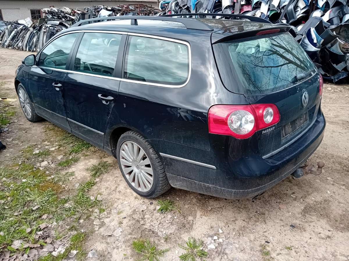 Volkswagen Passat for parts