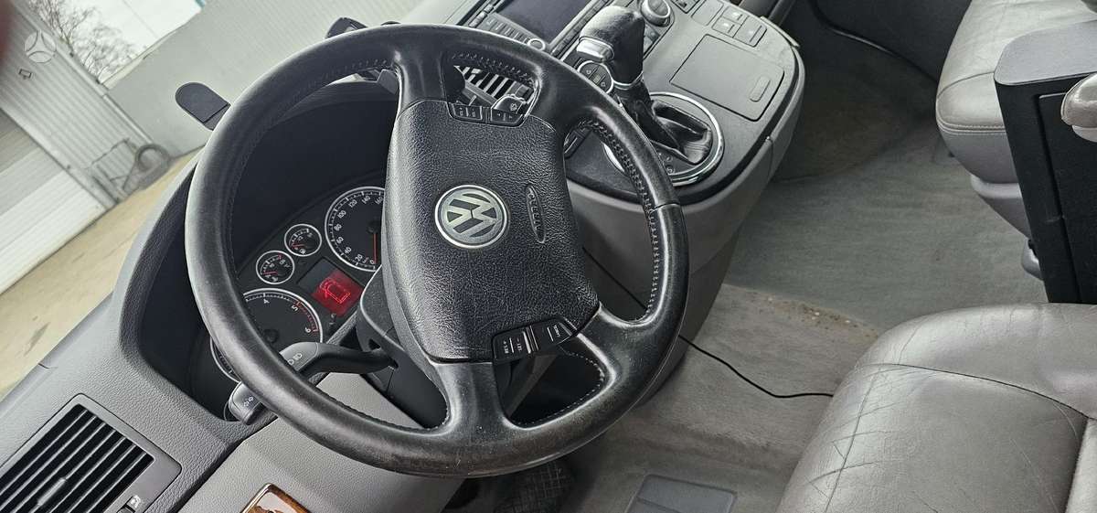 Volkswagen Multivan, BNZ, dalimis. Bnz