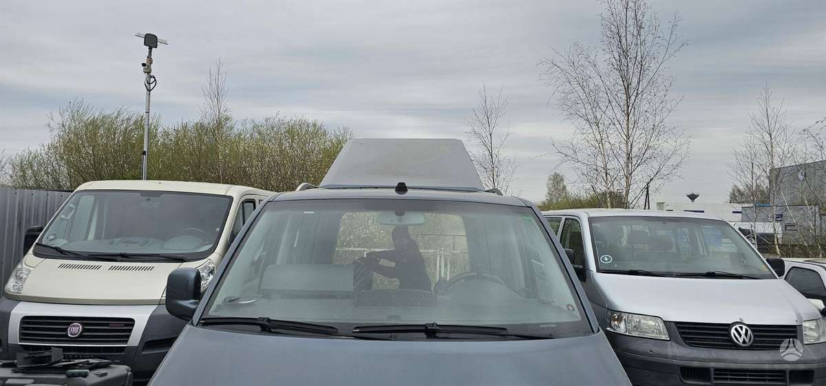 Volkswagen Multivan, BNZ, dalimis. Bnz
