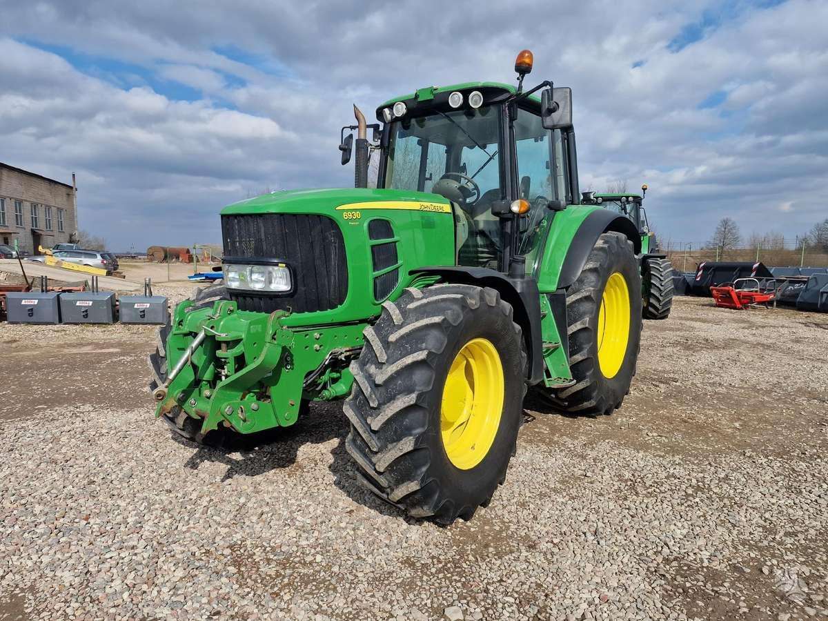John Deere John Deere 6930 Premium, tractors