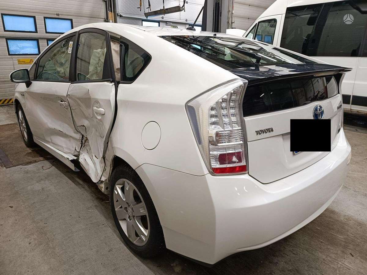 Toyota Prius dalimis
