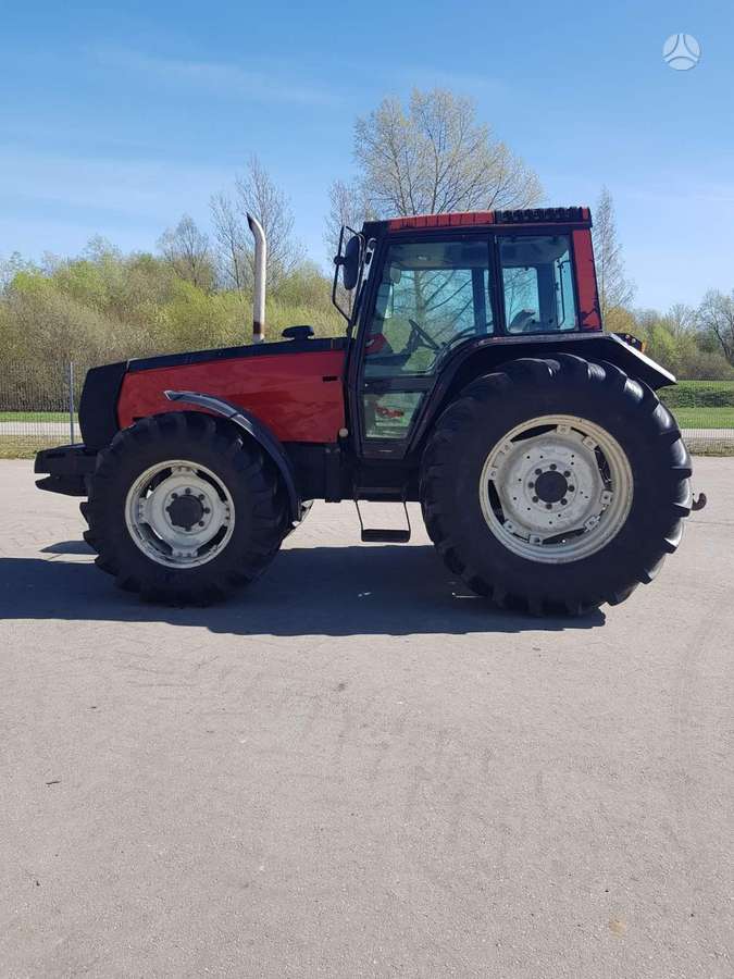 Valmet 8400, traktoriai