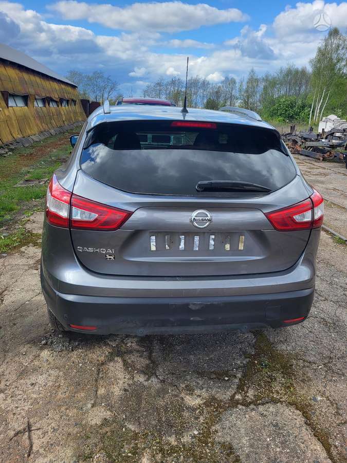 Nissan Qashqai по частям