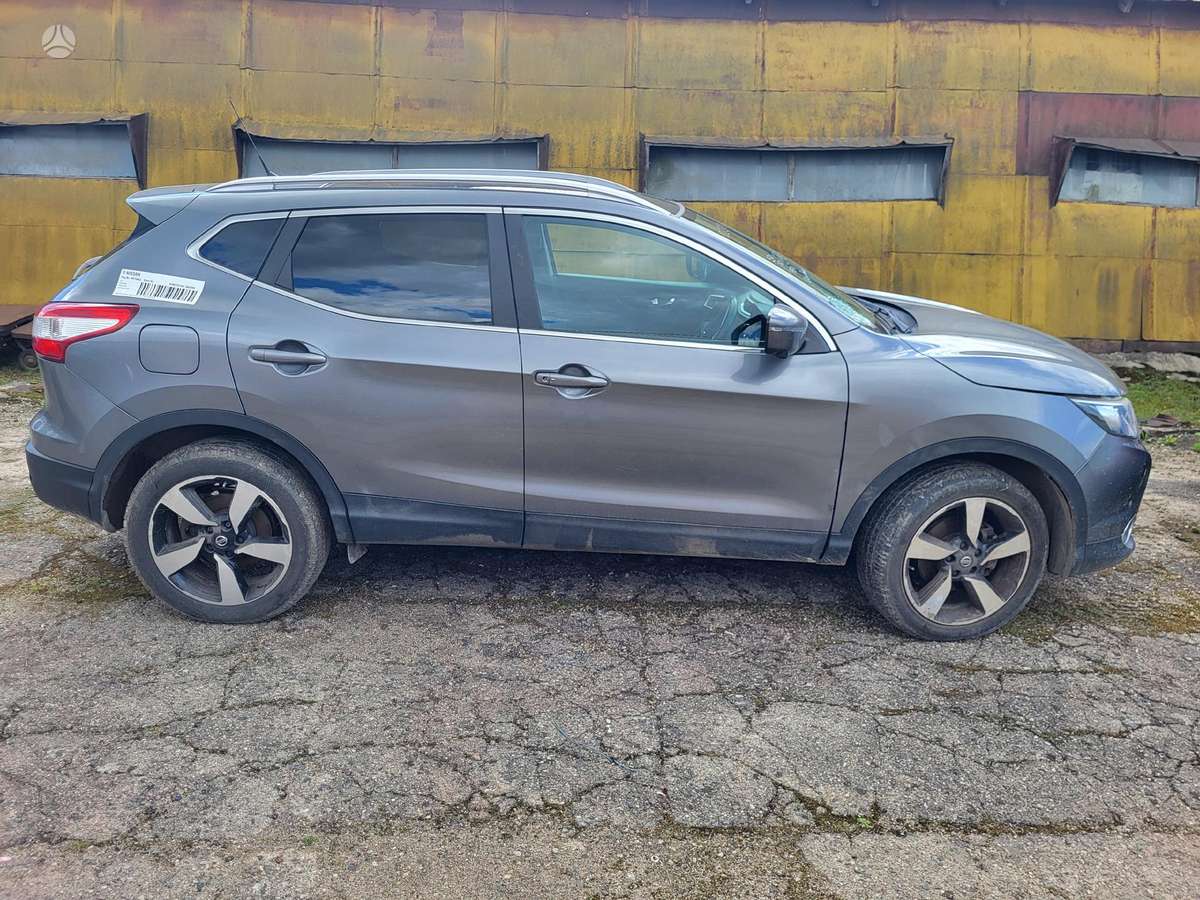 Nissan Qashqai по частям
