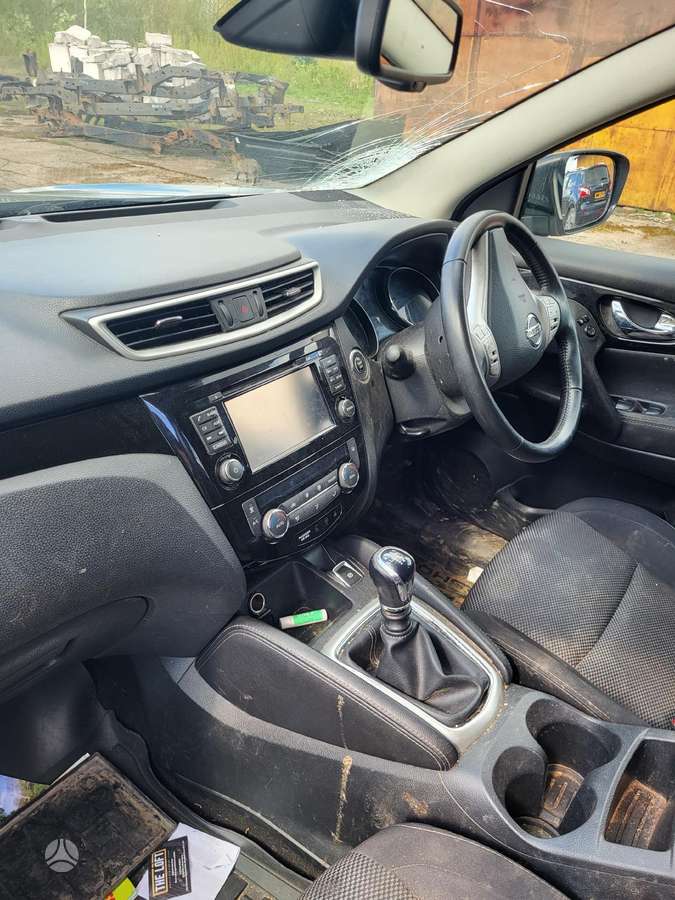 Nissan Qashqai по частям