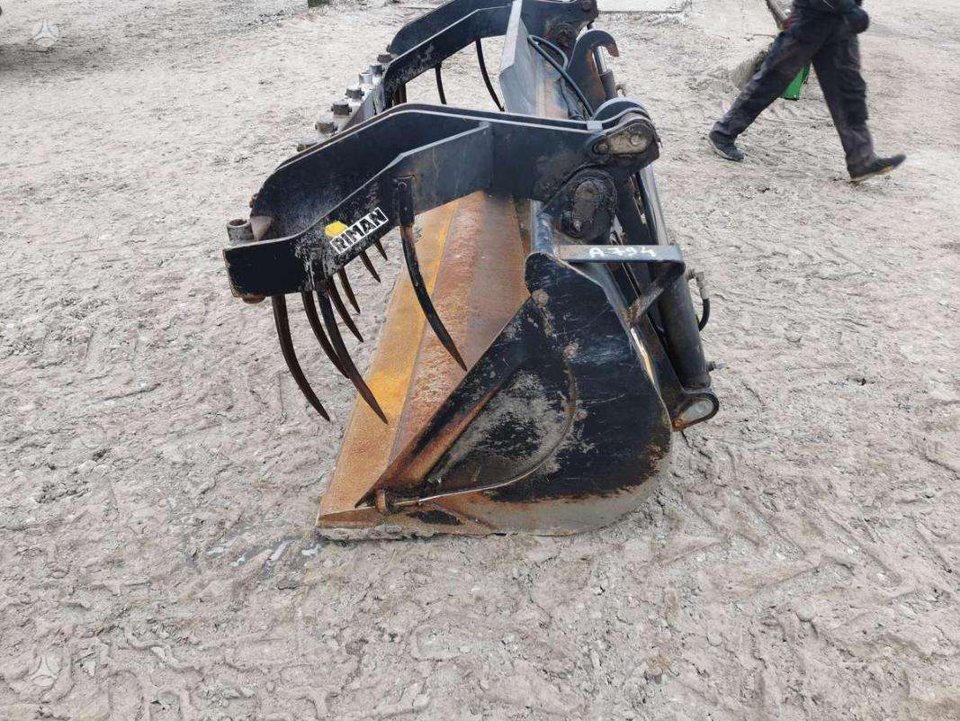 JCB Q-FIT, kausi