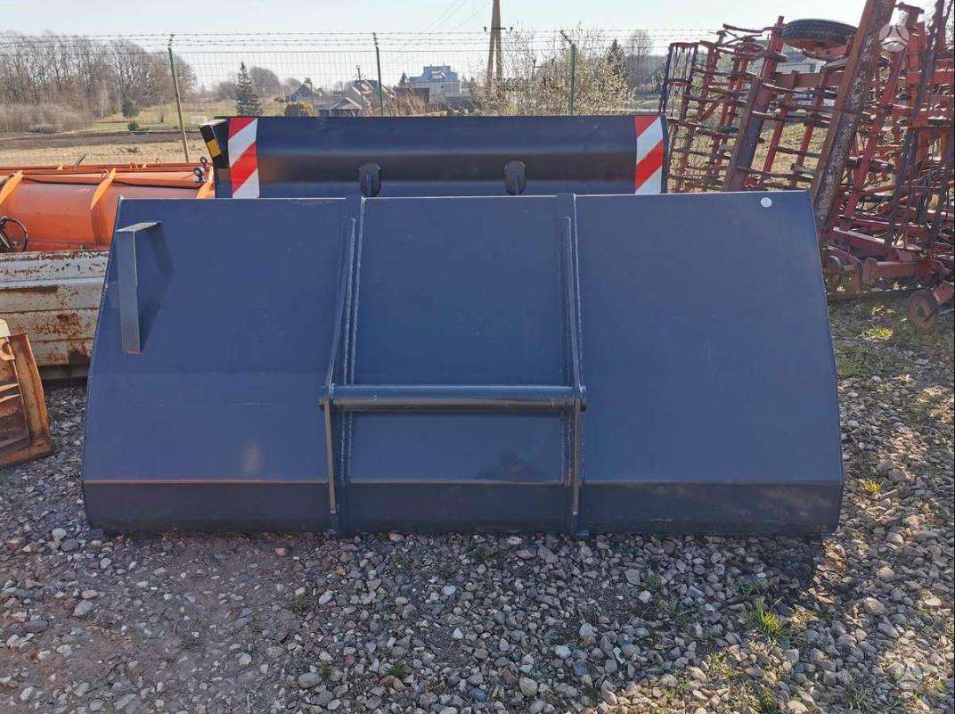 Manitou 2.0m3, kausi