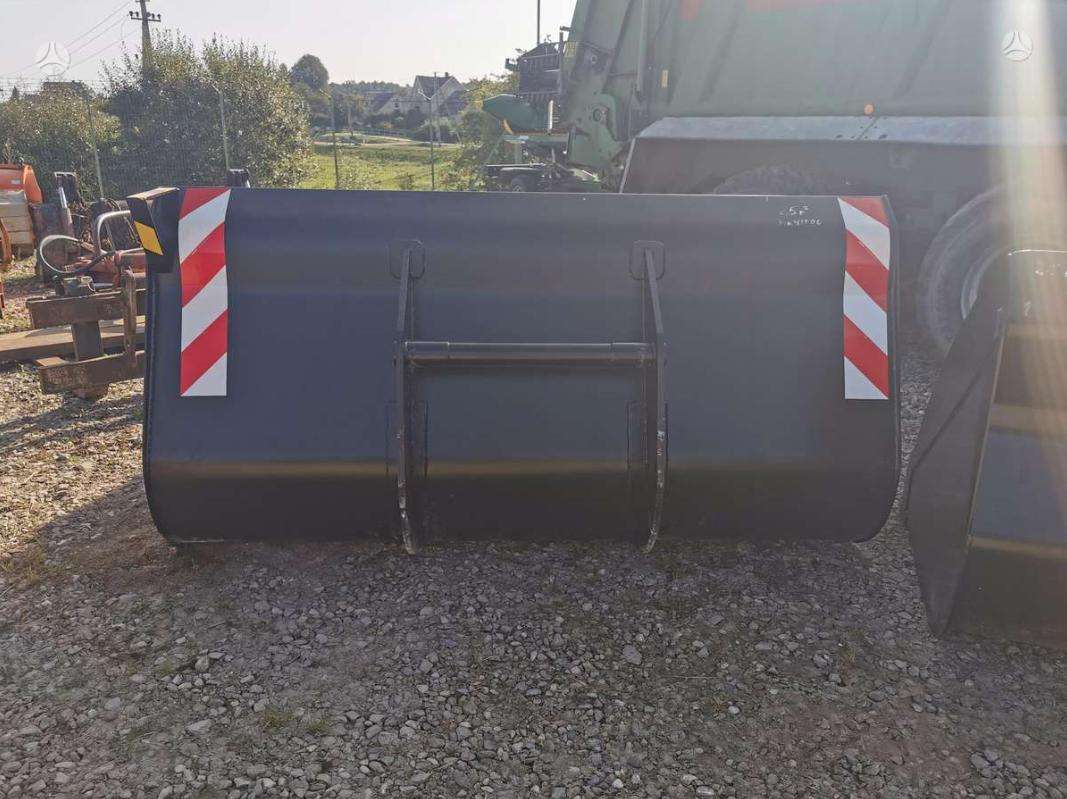 Manitou 2.5m3, buckets