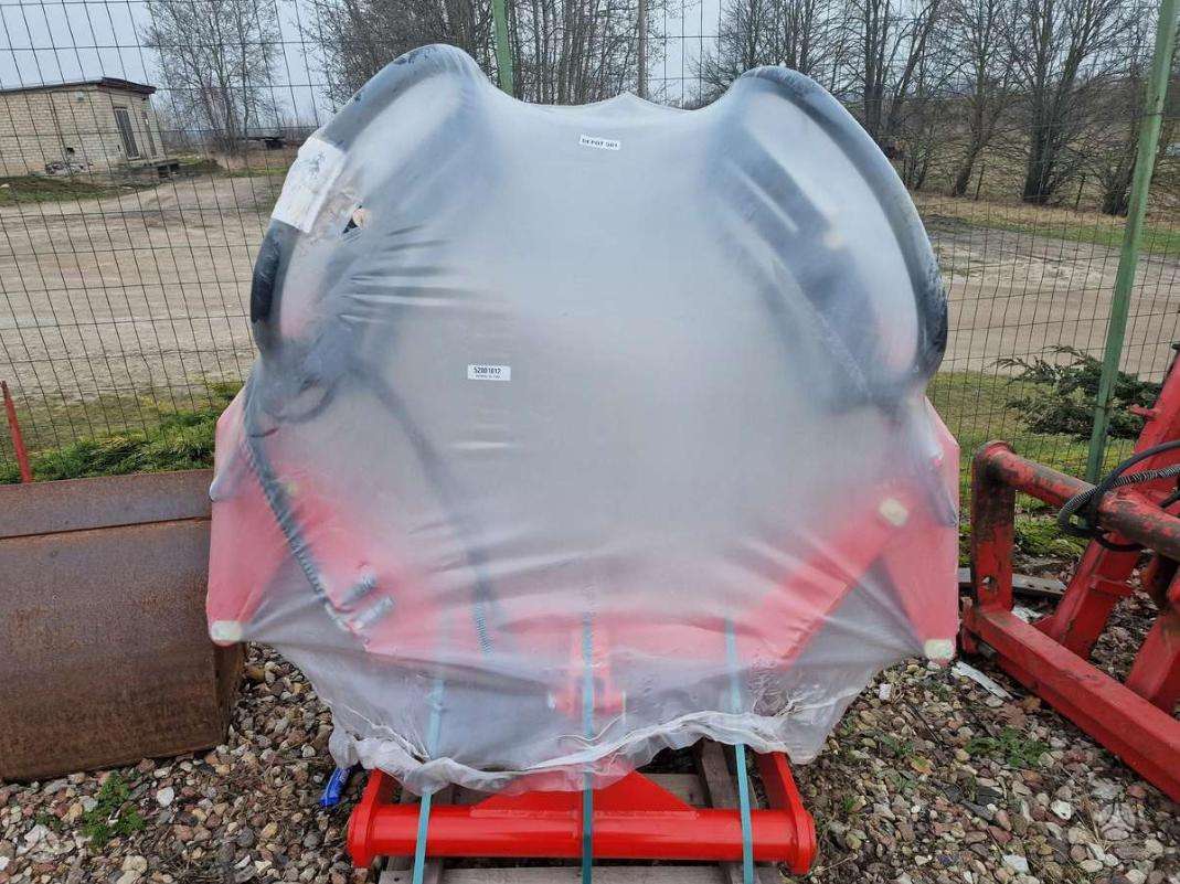 Manitou Bugnot, grapples