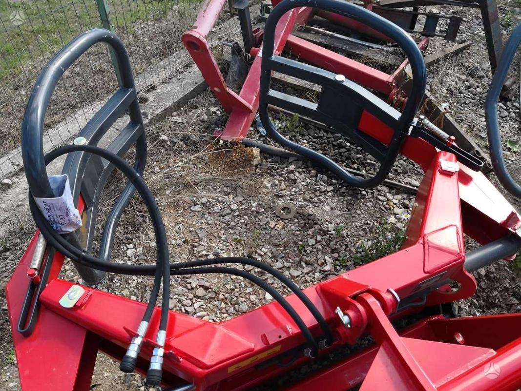 Manitou Bugnot, grapples