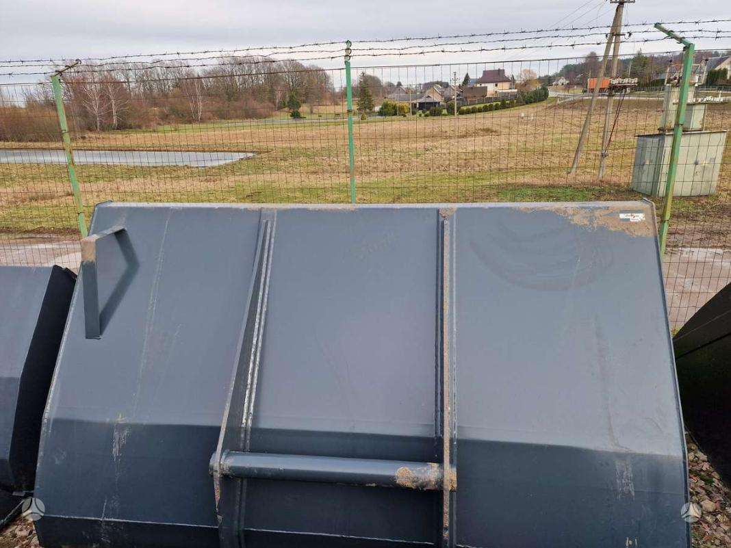 Manitou Manitou 2.4m.2.5m3 ir 3.0m3, buckets