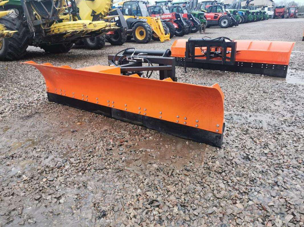 Manitou Manitou 3.0m, bulldozer snow ploughs